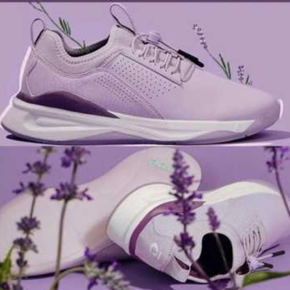 Clove Nursing Shoes | Clove Women’s Classic Shoe | Lavender Nurse Shoe | NWOB